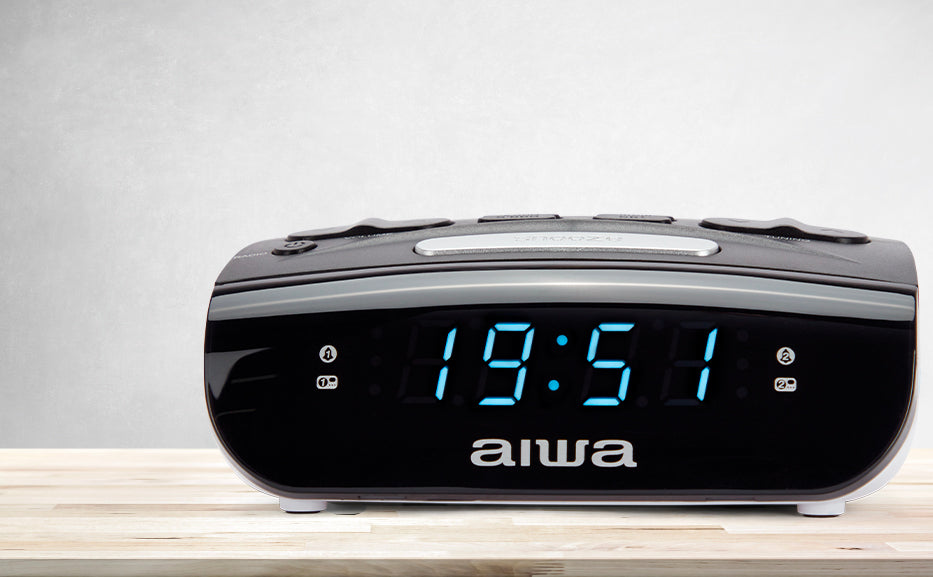 Aiwa Dual Alarm Clock With Am/Fm Pll Radio
