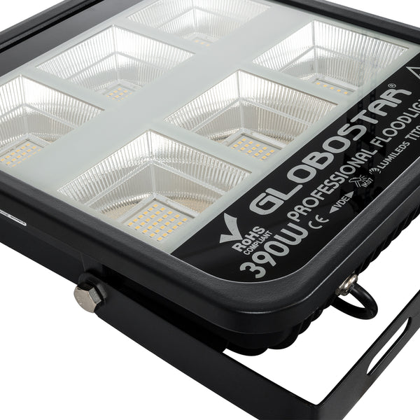 TITAN Professioneller Fluter für Tennis- und Fußballplätze 5x5 LED 390W 48750lm 60°x90° FishEye AC 220-240V – Wasserdicht IP67 – TÜV Rheinland zertifiziert – 5 Jahre Garantie