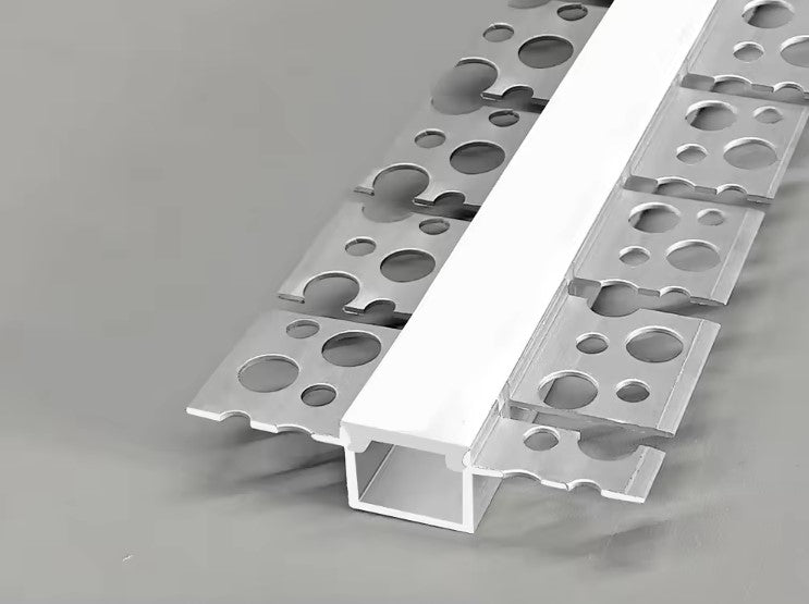 SE-FS-15 FLEXIBLE SNAKE BONE PROFILE ALUMINIUM 1,5*1,3CM PRICE PER METER